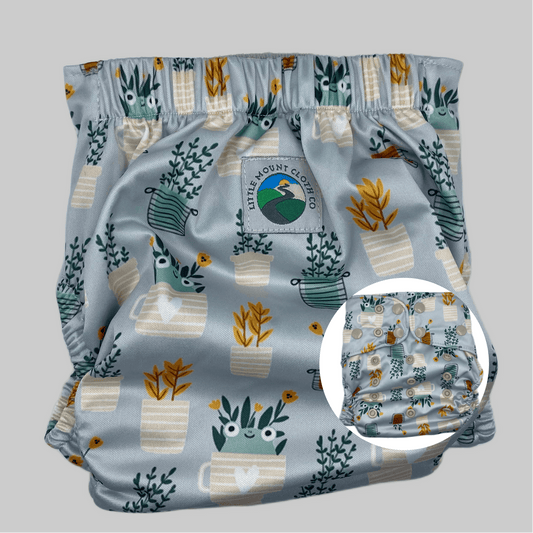 Petite OS (8-35lbs) 3D Gusset Pocket Diaper™ in Hoppy Spring