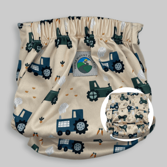 Petite OS (8-35lbs) 3D Gusset Pocket Diaper™ in Tractors