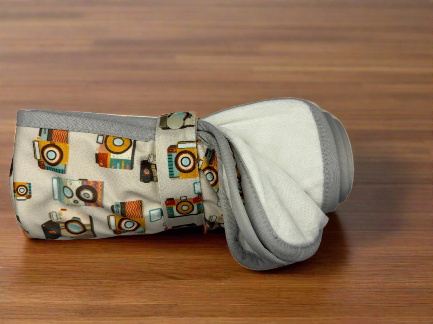 Deluxe Travel Change Mat in Vintage Cameras