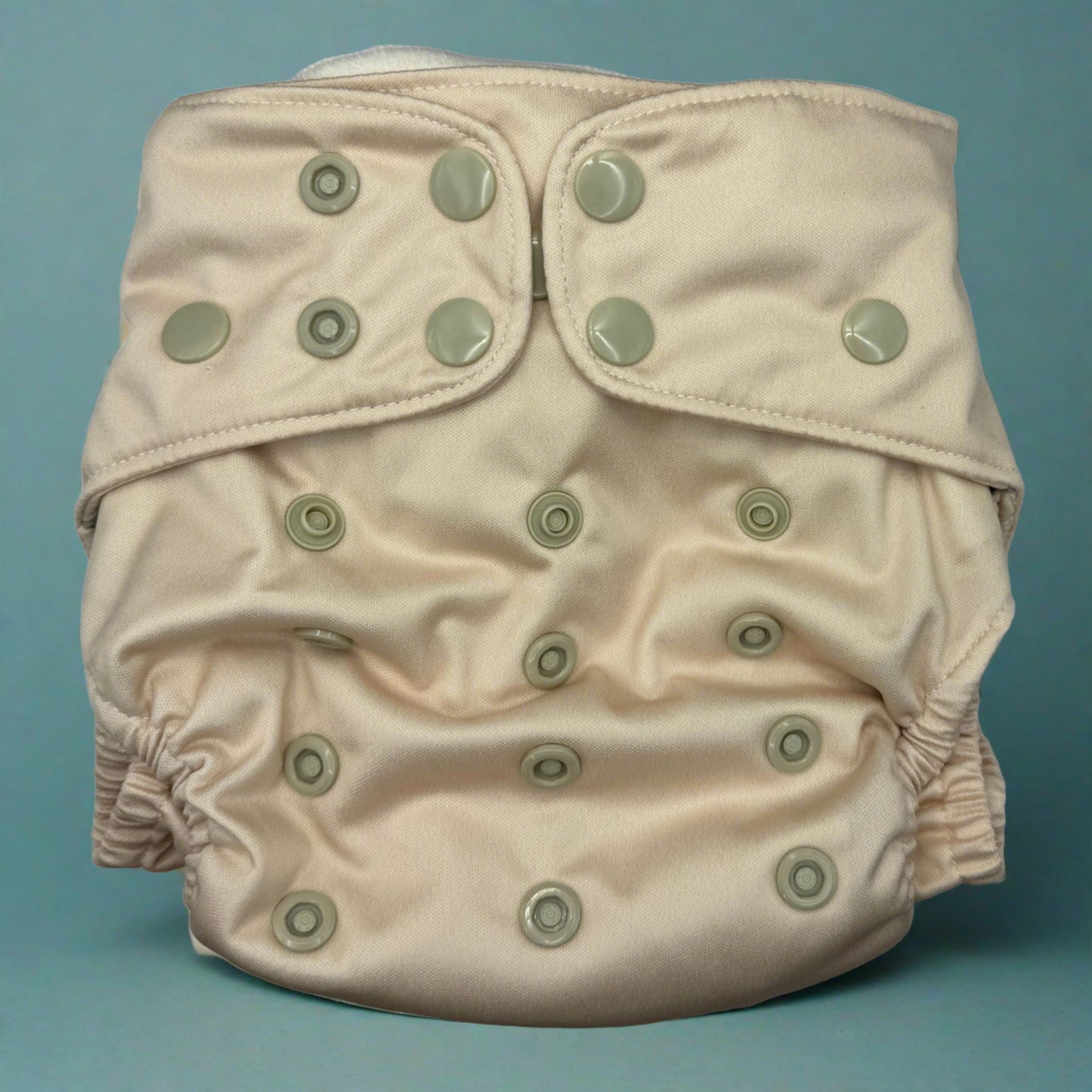 PETITE OS (8-35lbs) 3D Gusset Pocket™ Cloth Diaper in Parchment